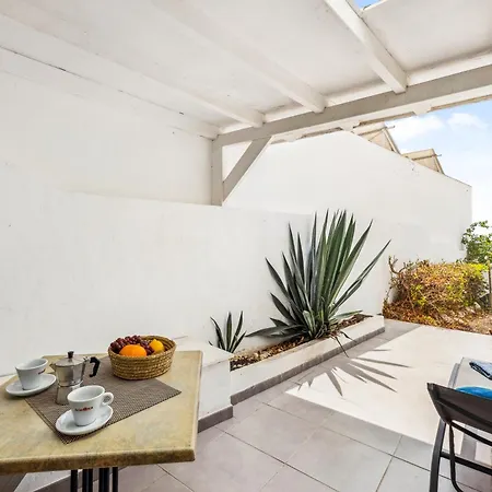 La Santa - Casa Marosenia *