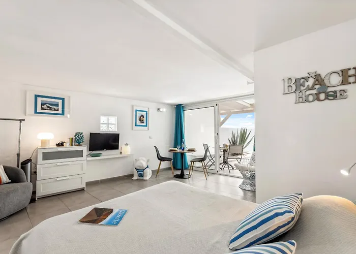 La Santa - Casa Marosenia * Guime